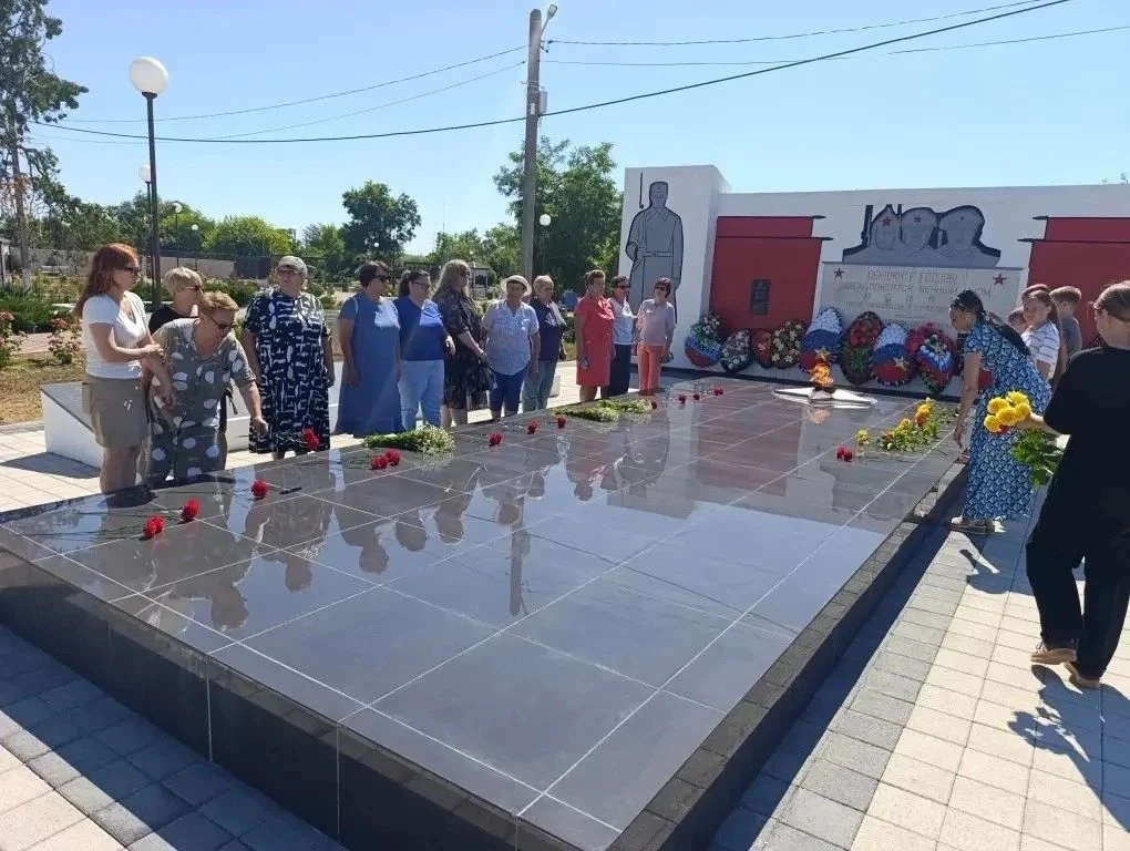 «Память пылающих лет»: в Запорожском сельском поселении почтили память павших в годы Великой Отечест