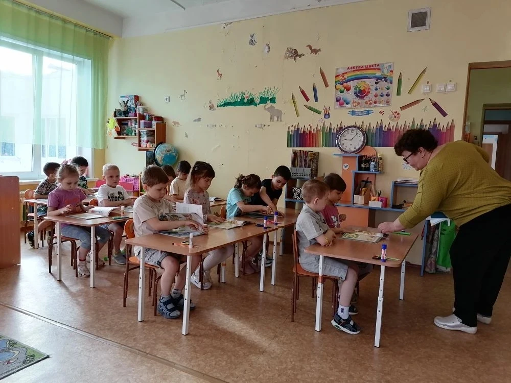 Сегодня учителя начальной школы посетили занятие по математике ДОУ "Карусель". Воспитат...