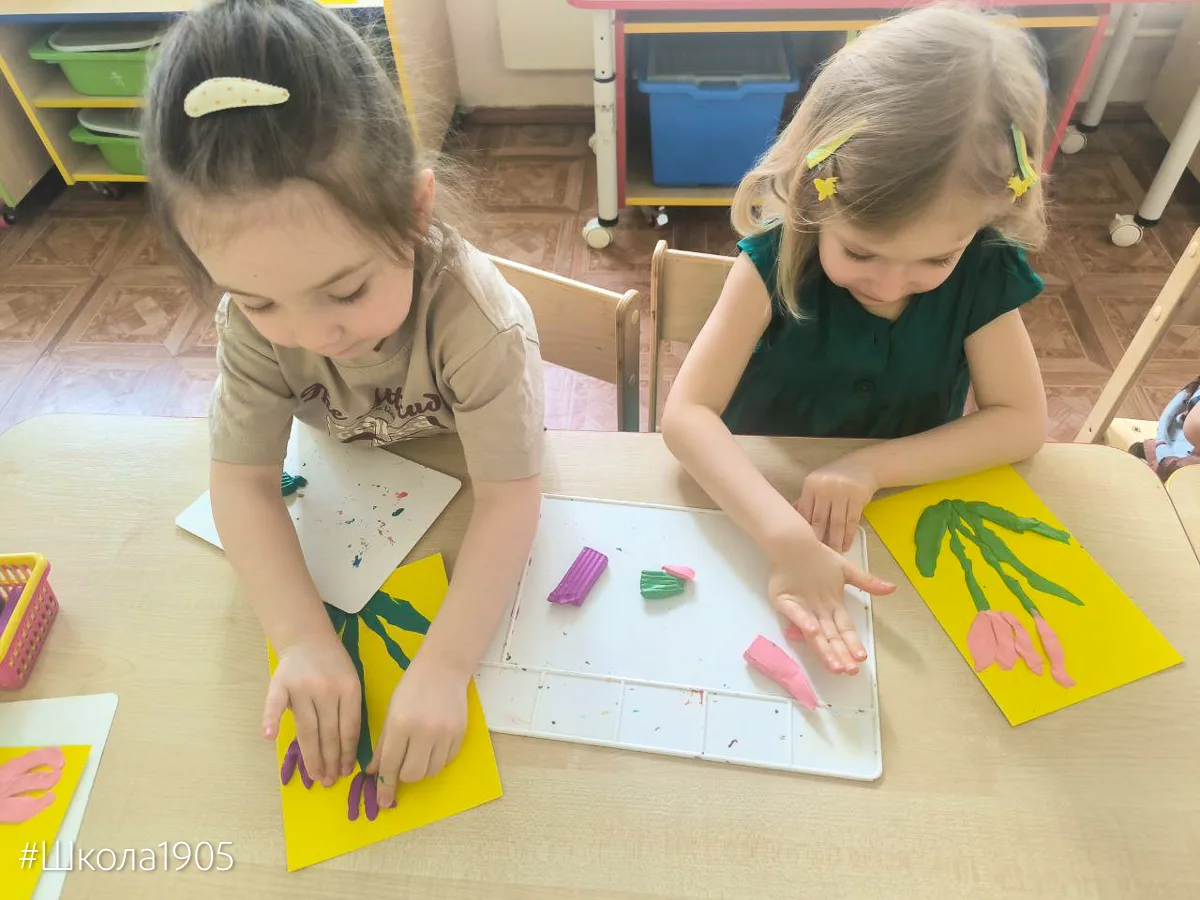 ☀️ Как прошла неделя у наших дошколят?  Как всегда — ярко и интересно.  🎨 Ребята из старшей 17 групп