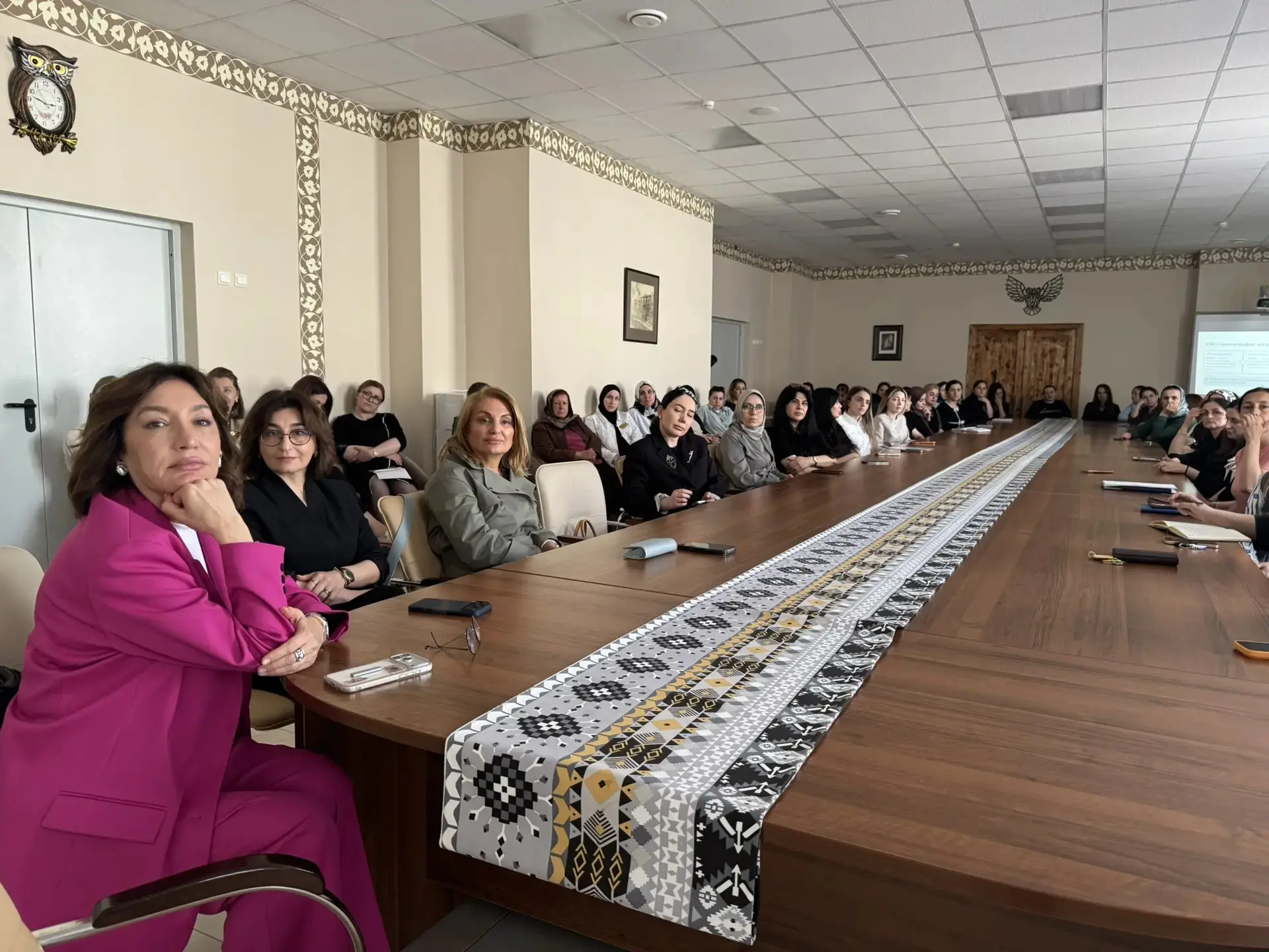 Забота о здоровье начинается со знаний В Республиканском центре образования состоялась важная и поле