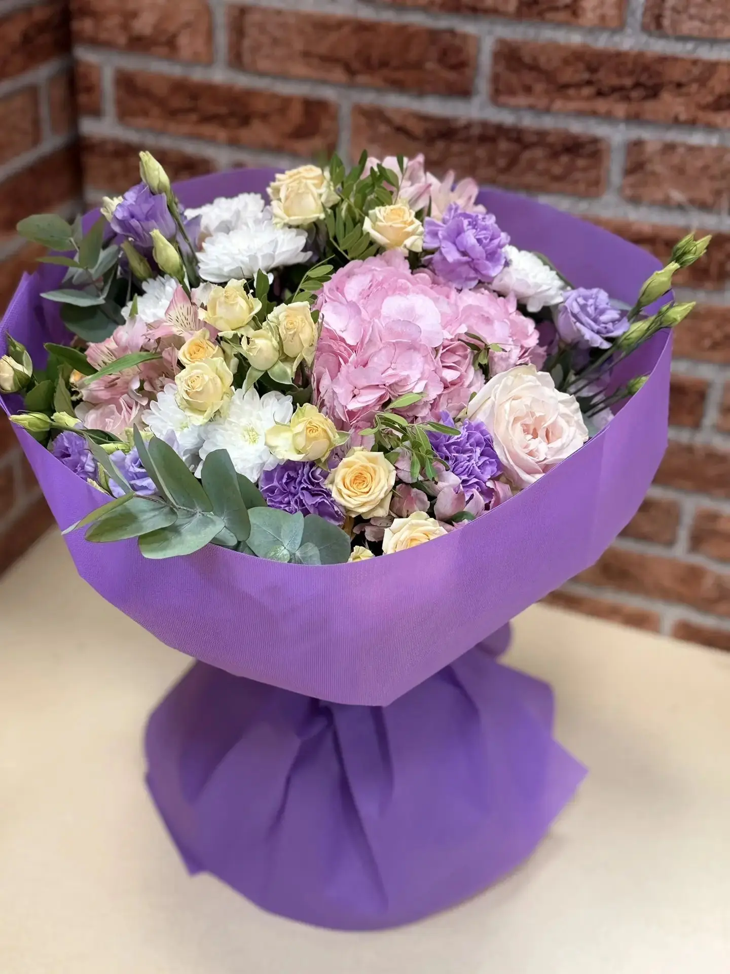 Этот букет — как глоток свежего воздуха и порция чистого вдохновения! 💜