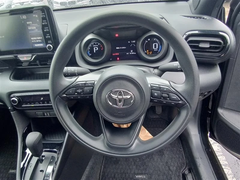 🇯🇵Получили фотоотчёт о прибытии на ярд Toyota Yaris, купленного для нашего клиента   ➤1.5л, бензин, 