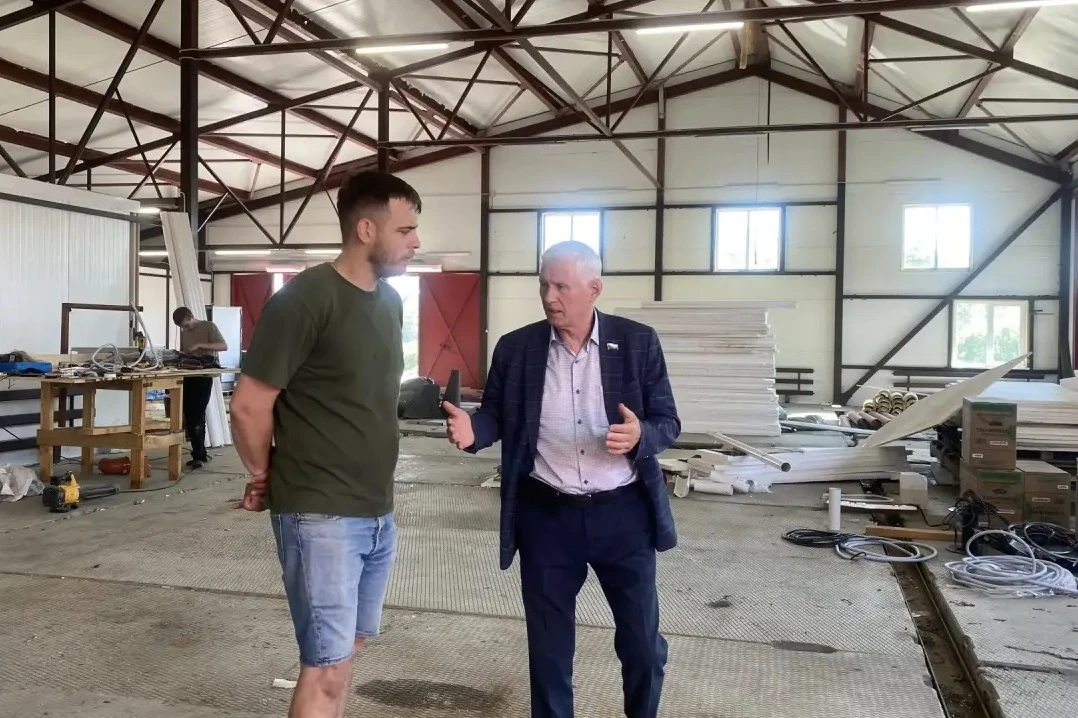 ♻️ Готовимся к зиме и строим для людей: итоги рабочей поездки в Ванино и Советскую Гавань 

Зампред 