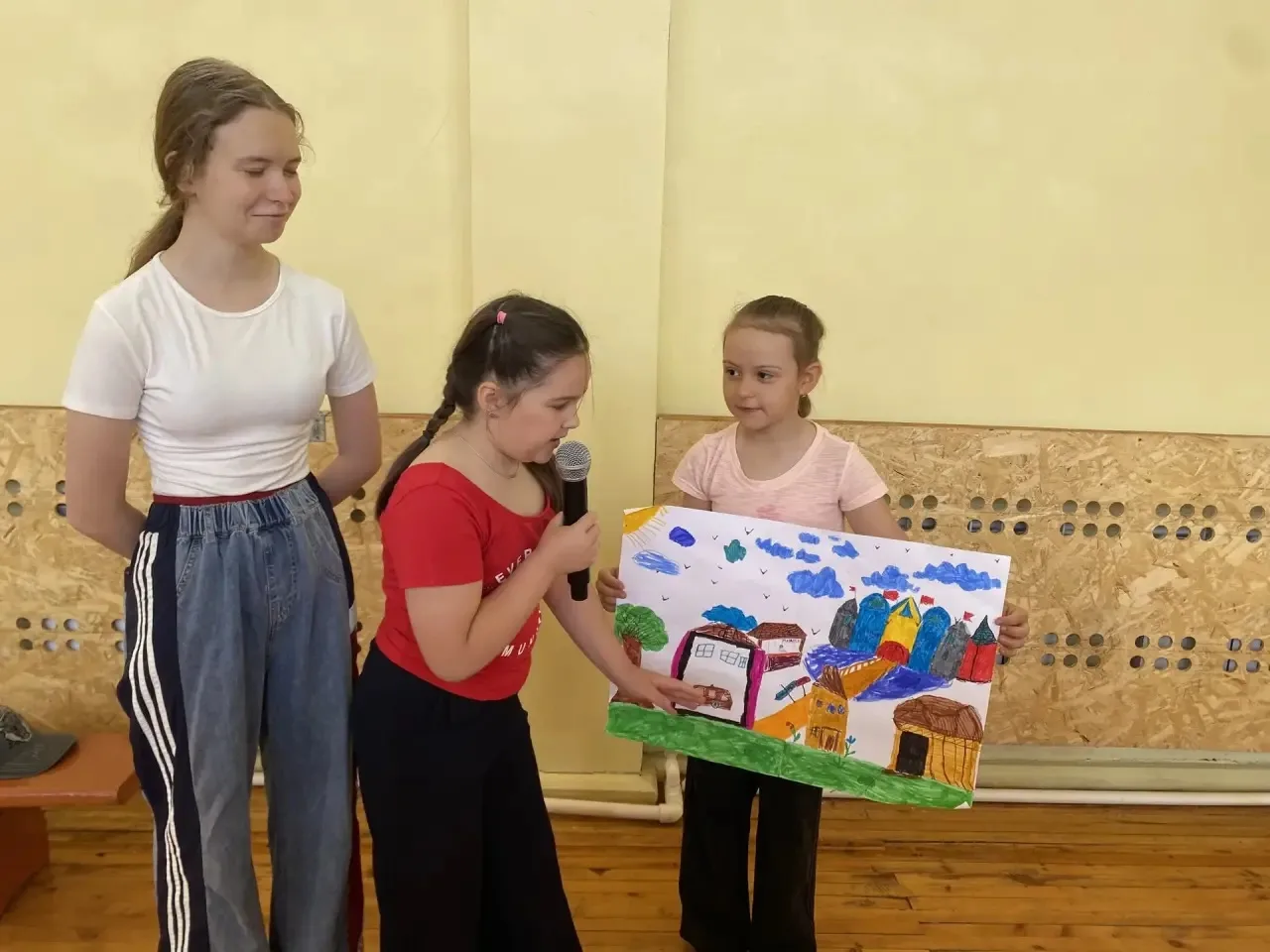 ✨ Один день из жизни нашего «Изумрудного» отряда ✨

Сегодняшний день в школьном лагере пролетел как 
