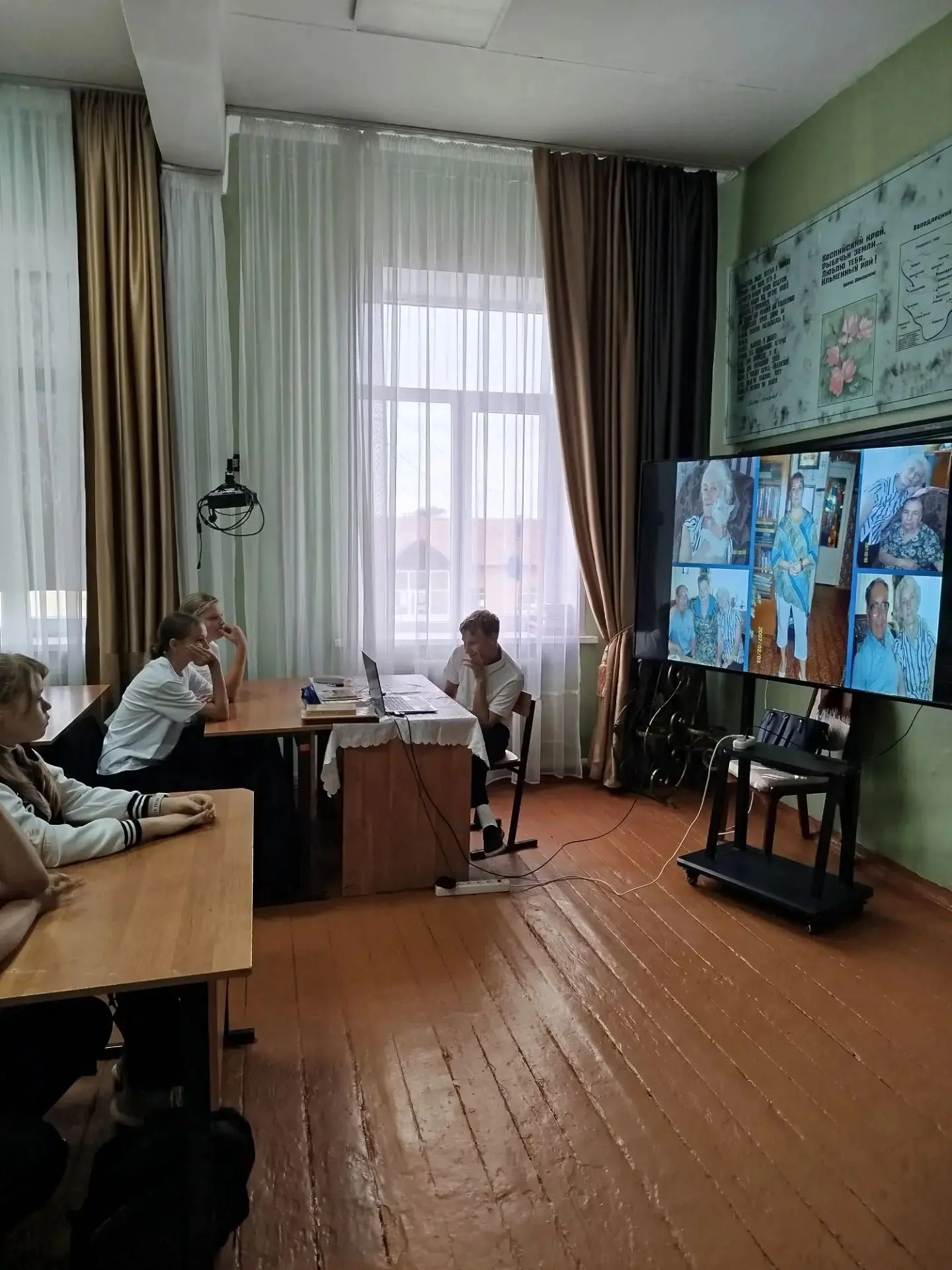 ‎Память живёт в сердцах: цикл уроков, посвящённых Александру Сергеевичу Маркову