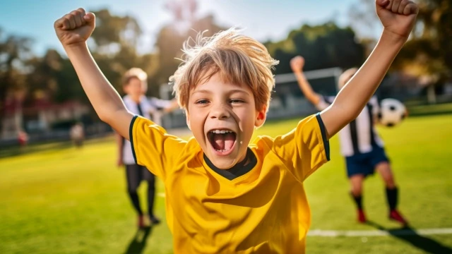 Сегодня отмечают Всемирный день детского футбола ⚽️ 

Это день про игру, азарт и командный дух — про