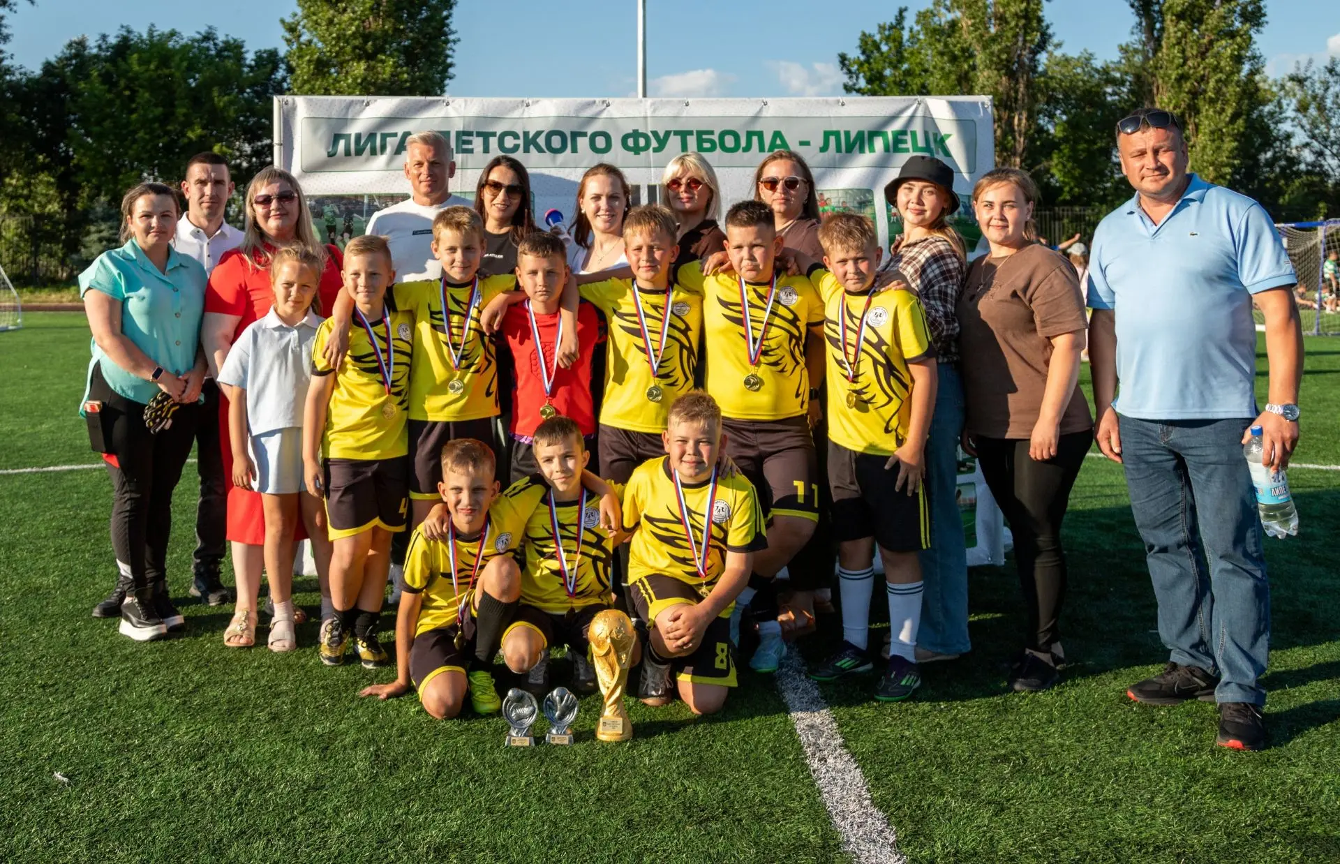 ПОБЕДНЫЙ ПЕНАЛЬТИ 🔝🏆⚽️

🏟️⚽️Кубок 🏆Надежды ЛДФ - Липецк состоялся в 28 июня на прекрасном стадио