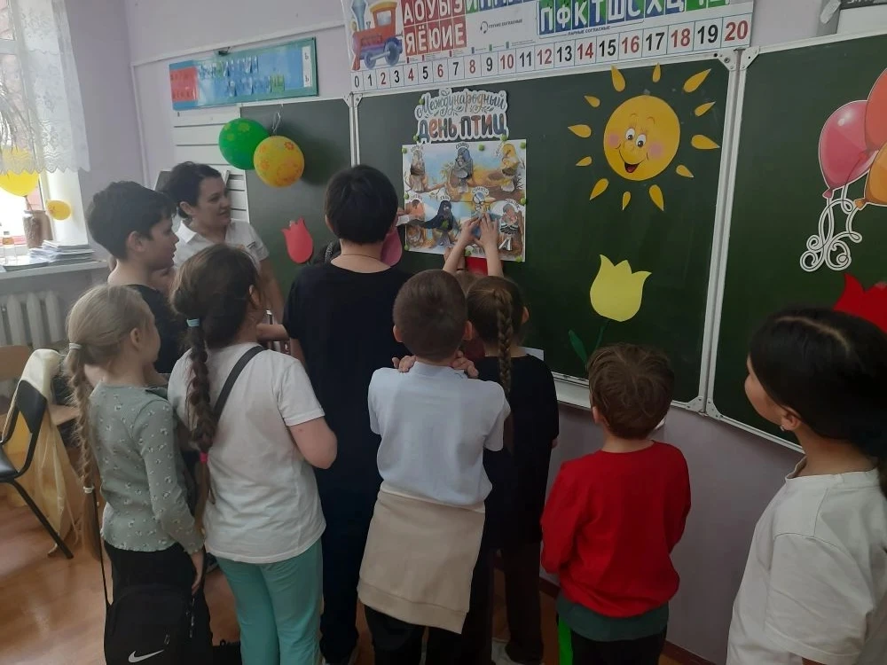 Пришкольный лагерь "Солнышко" присоединился к областной акции "День птиц"   В рамках областной эколо