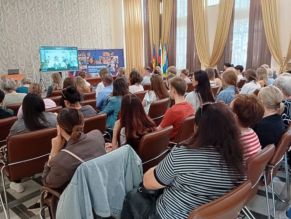 19 мая 2026 г. в 17.00 часов состоялось краевое родительское собрание в режиме видеоконференцсвязи п