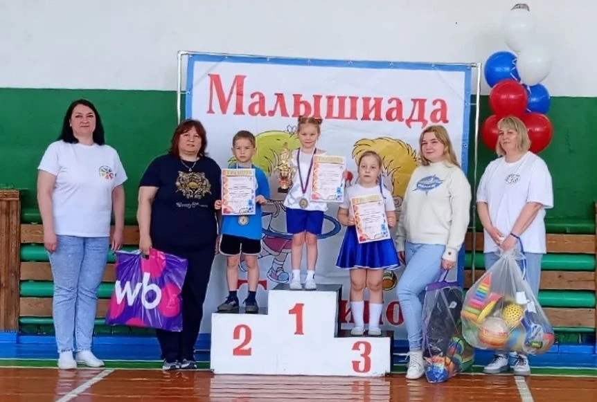 🎉🏆🎉Ура! «Семейный форсаж» из детского сада «Сказка» – чемпионы «Малышиады»! Наши дор...