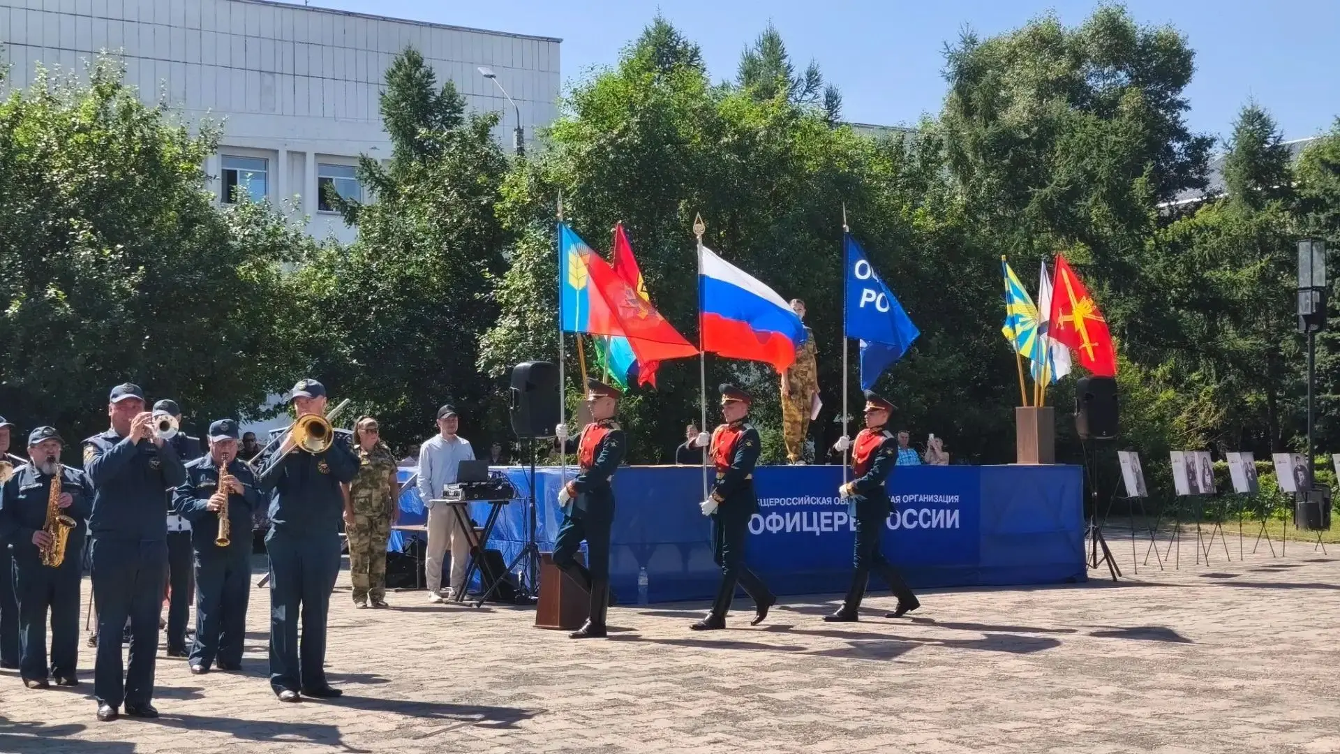 1 июля в Барнауле и р.п. Тальменка прошли праздничные мероприятия, посвящённые Дню вете...