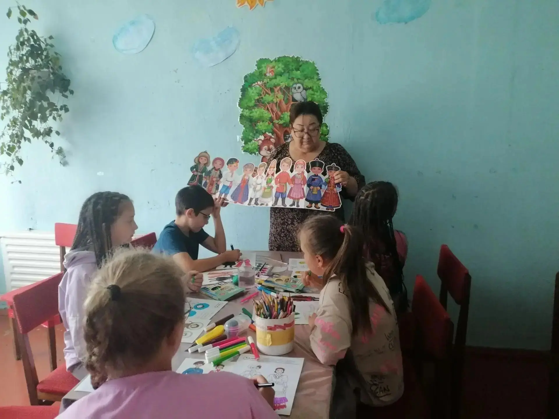 «Нас много, а Родина одна»: праздник единства в Дьяковской сельской библиотеке 🇷🇺