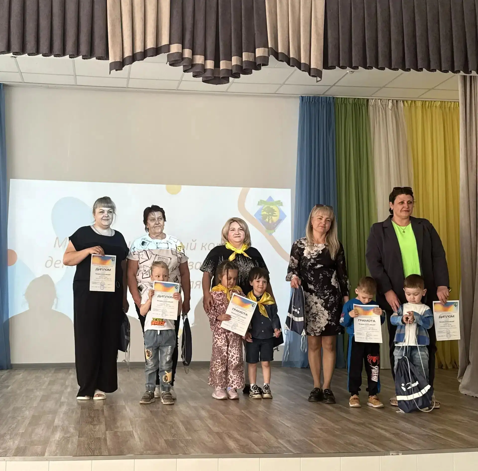 Поздравляем наших эколят-дошколят — Варфоломеева Степана и Рахимову Анастасию, воспитанников группы 
