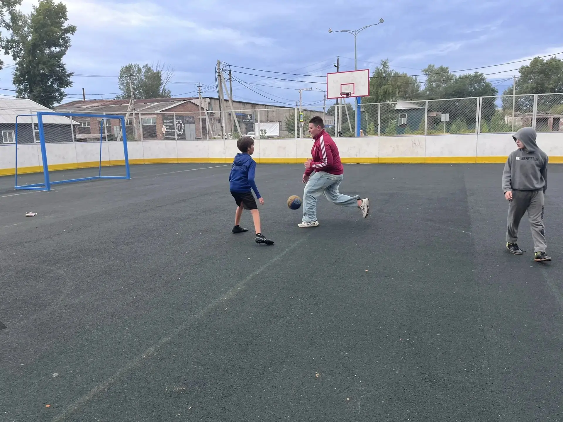 ⚽🌞 ПОСЛЕДНИЕ ЛЕТНИЕ ДЕНЬКИ — А МЫ СНОВА НА СПОРТПЛОЩАДКЕ! 🌞⚽