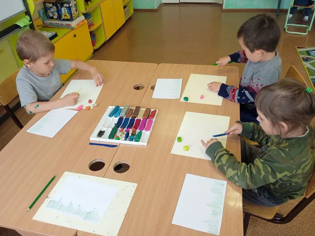 У гусениц девиз простой: