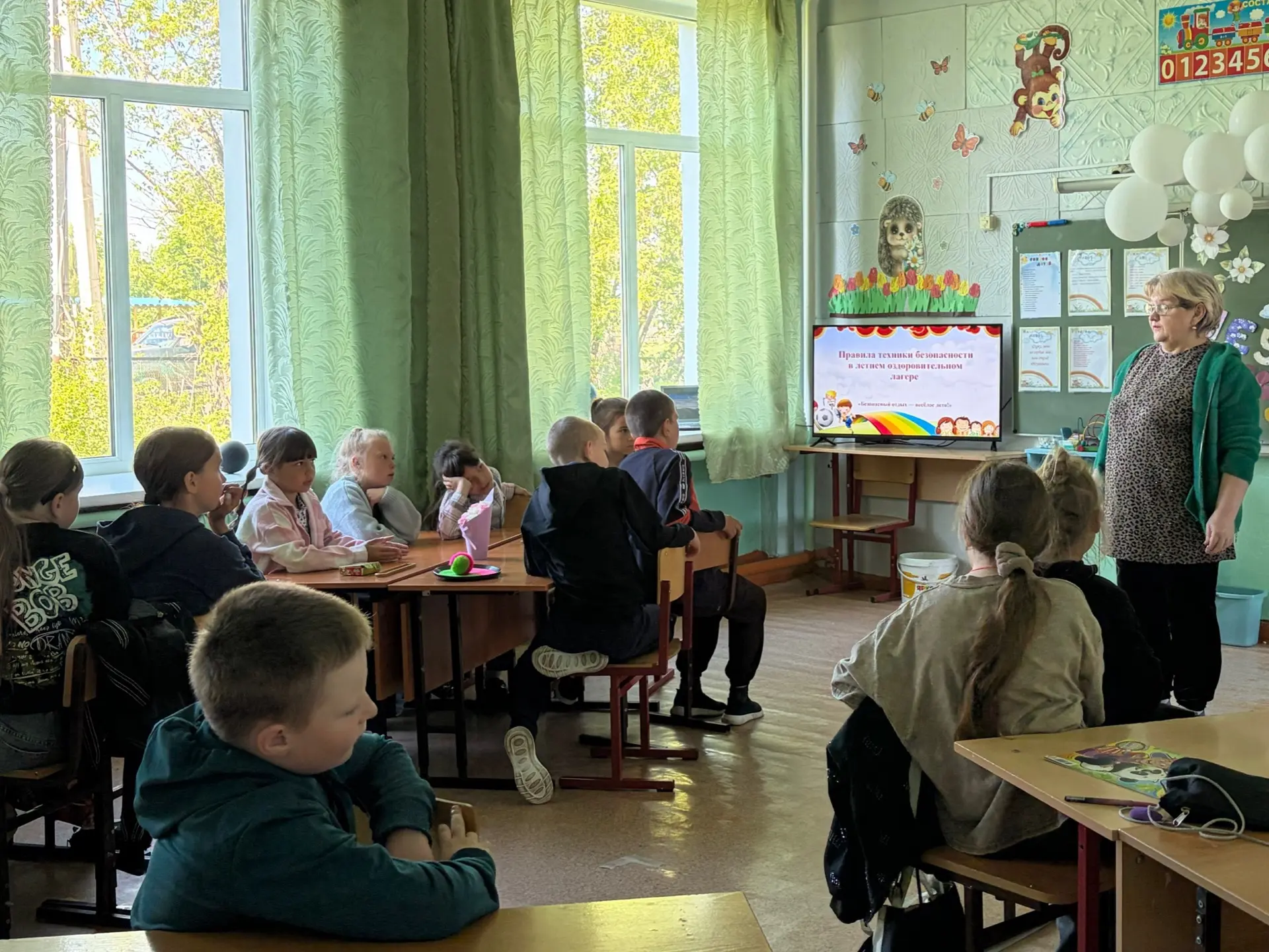 1 июня, в Международный день защиты детей, в МБОУ «Мирновская ООШ» состоялось открытие ...