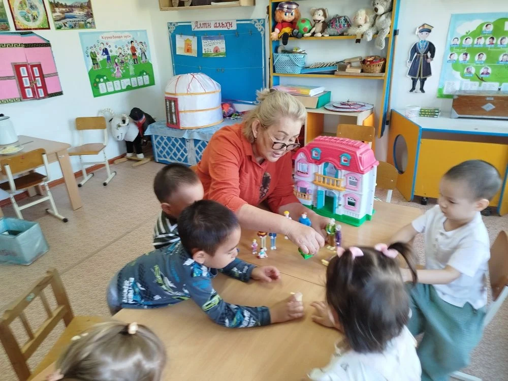 В младшей группе "Кермен"   прошли занятия, посвященные Дню семьи, любви и верности.
 Мы постарались