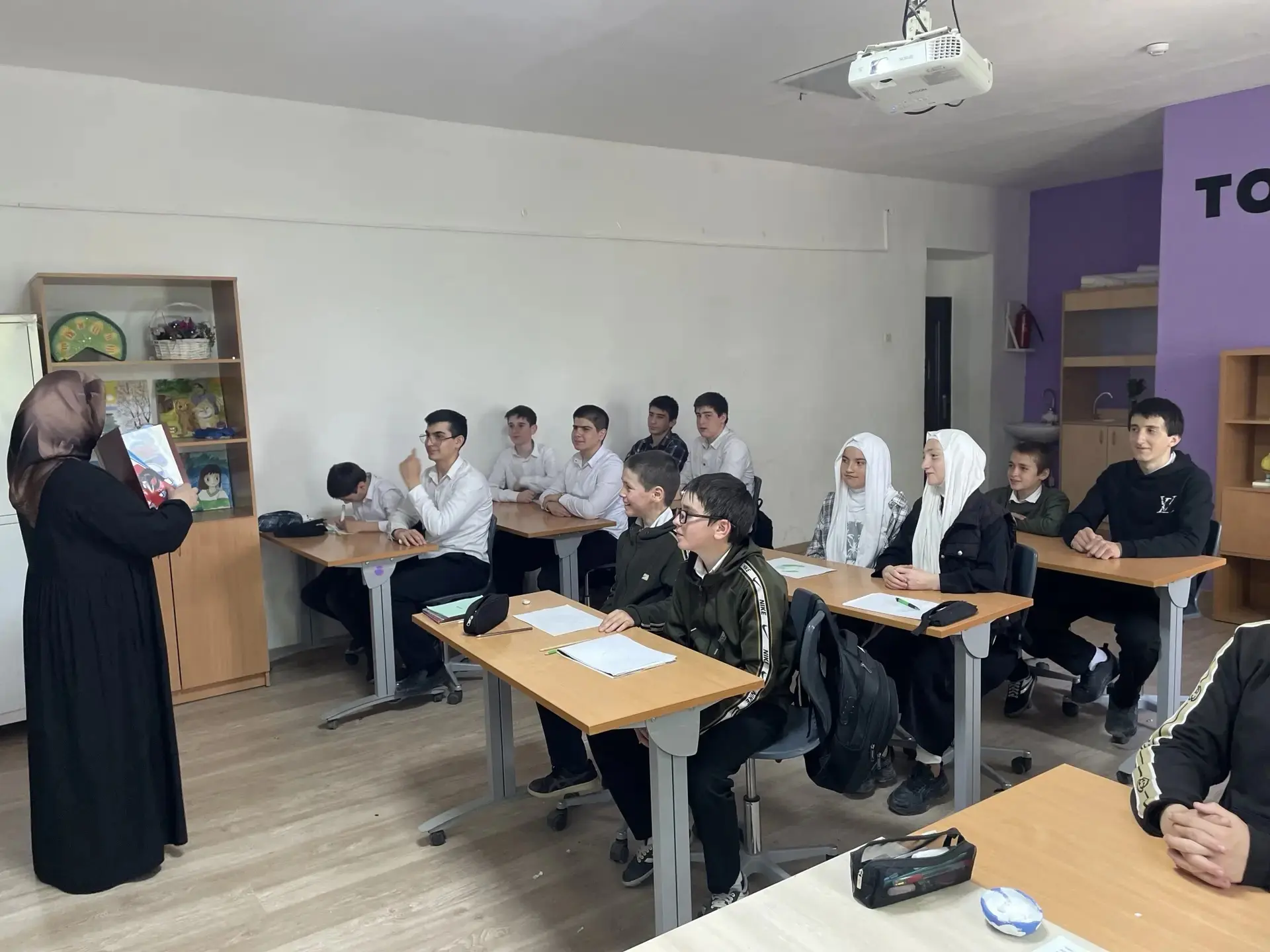 В школах Буйнакского района прошли уроки мужества в рамках реализации Всероссийского социально-просв