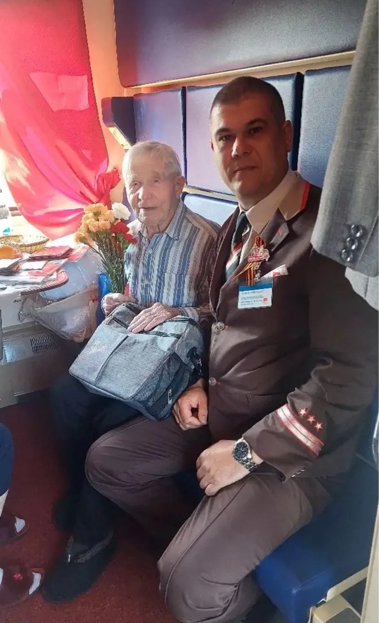 Поздравляем дорогих ветеранов с Днём Великой Победы!    В пути следования для наших главных пассажир