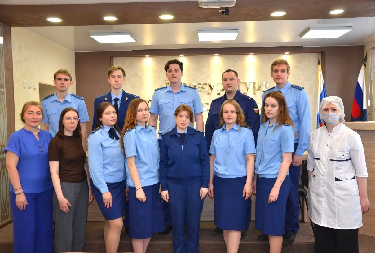 #ДеньРоссии
🇷🇺🩸 В преддверии Дня России работники прокуратуры Кировской области в очередной раз с