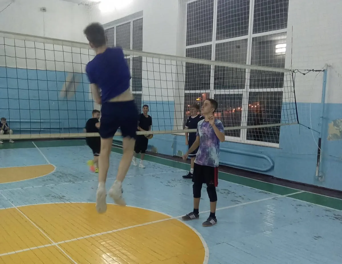 💪🏻В школе сейчас самый драйвовый период💪🏻Тренеры уже вовсю готовят команды к первым...
