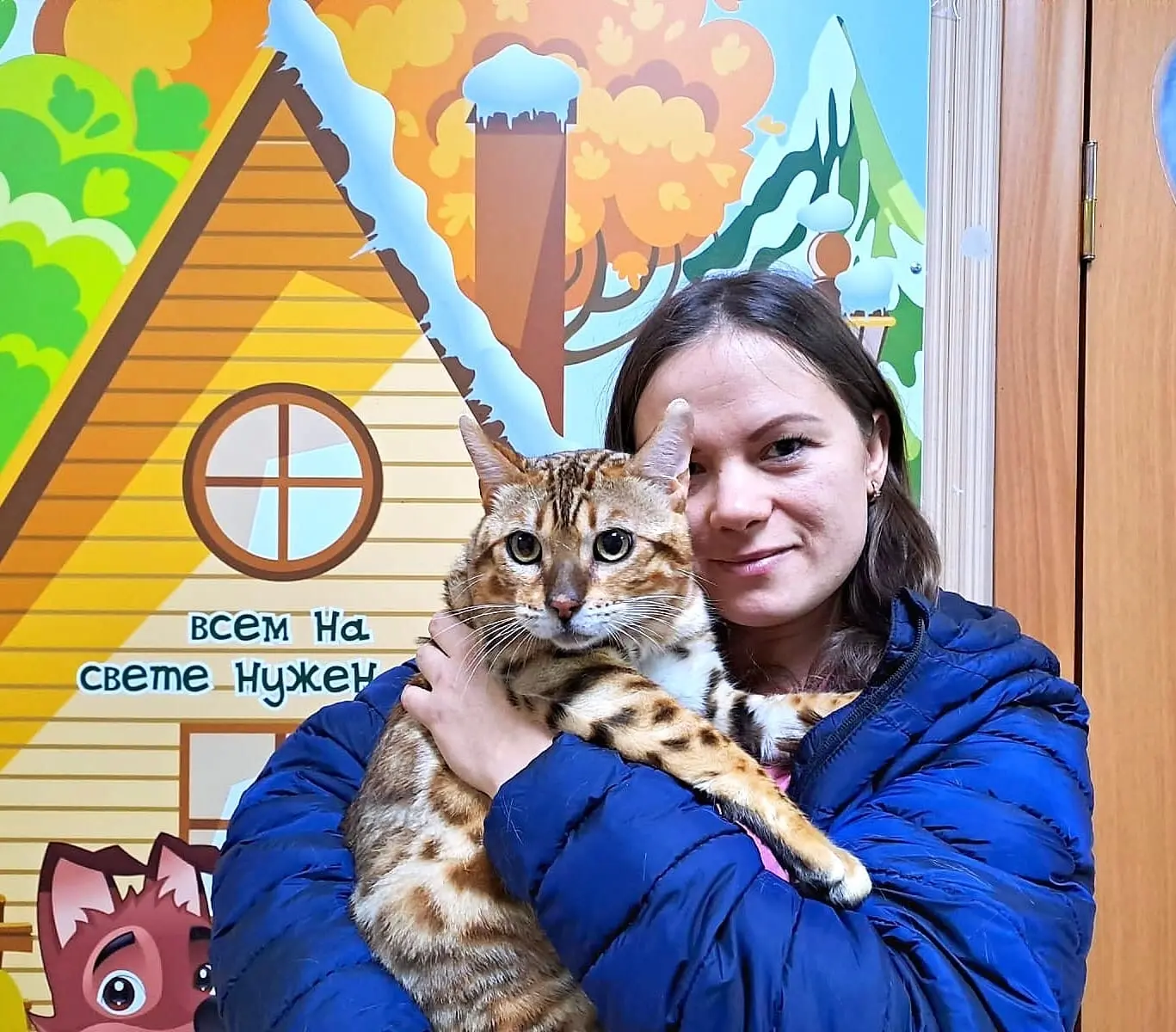 🤣 Кошачья идиллия и очередь к миске. Самый свежий привет от Бенты и Амура! 💕  Друзья, ловите свежий,