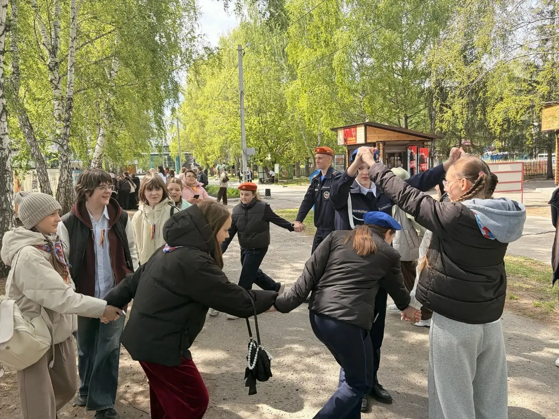🌟19 мая учащиеся нашей гимназии совместно с советником директора по воспитанию приняли участие в Слё