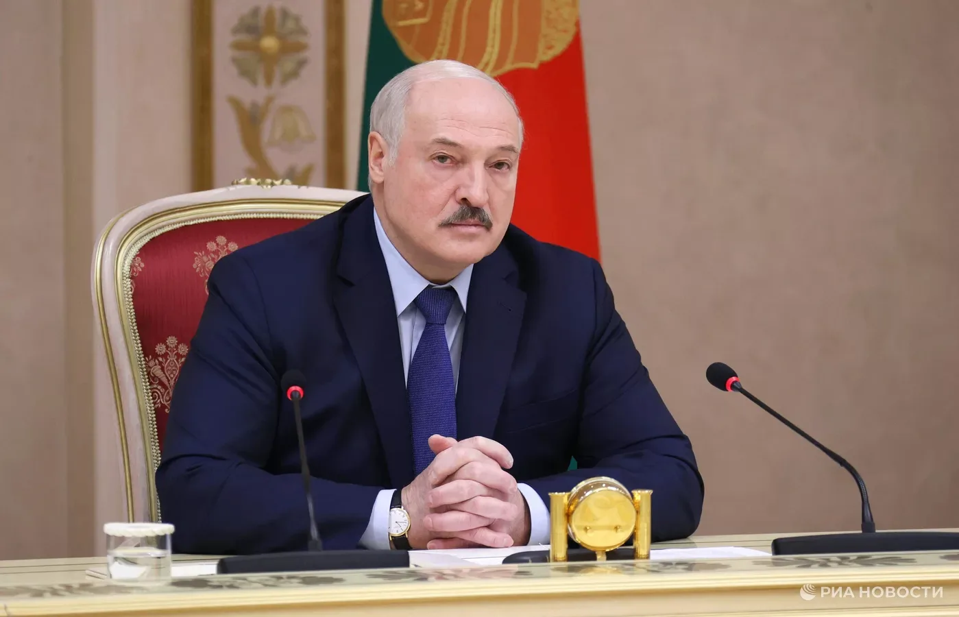 Минск ждет от Украины честного ответа по ситуации с атакой на автобус в Брянской области, заявил Лук