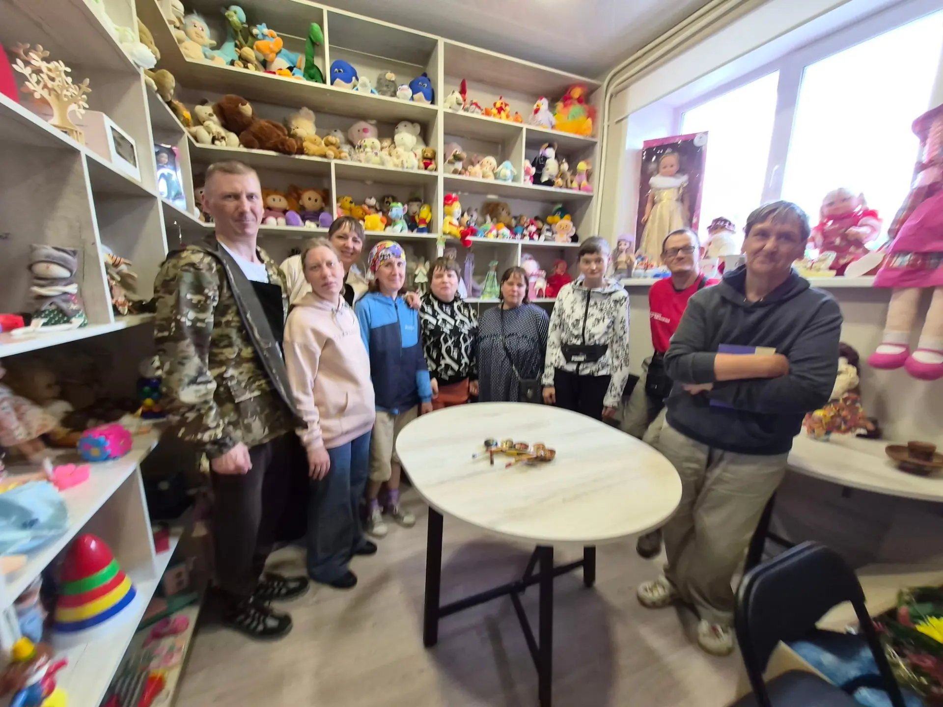 НАШИ ЖИТЕЛИ ПОСЕТИЛИ ГОРОДСКУЮ БИБЛИОТЕКУ📚📚📚
Жители нашего дома социального обслуживания совершил