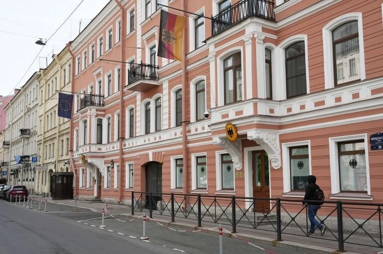 ❌ РФ закроет генконсульство Германии в Питере, — МИД