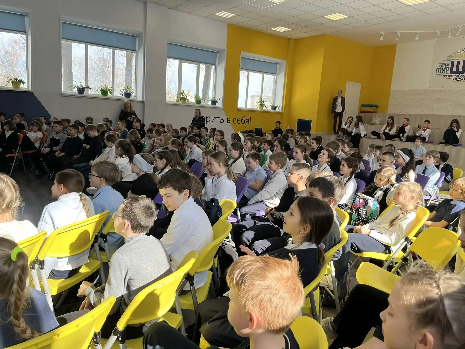 #ЦО_школа18  Спектакль «Тимур и его команда» глазами детей! 🎭  Наши активисты, ученики  6 класса пок