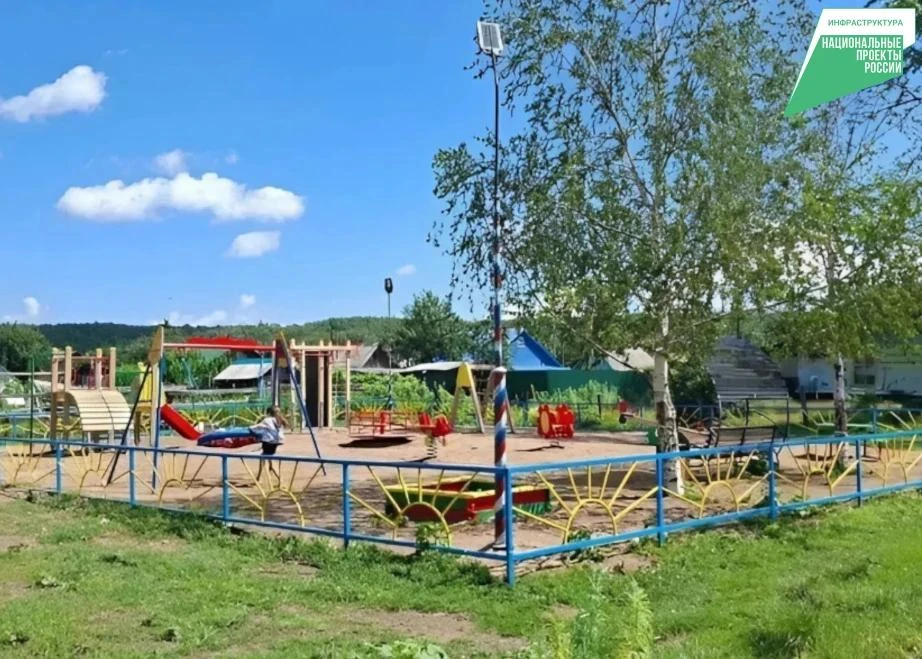 ✔️ Игровой комплекс для детей установили в Мухене по президентскому нацпроекту