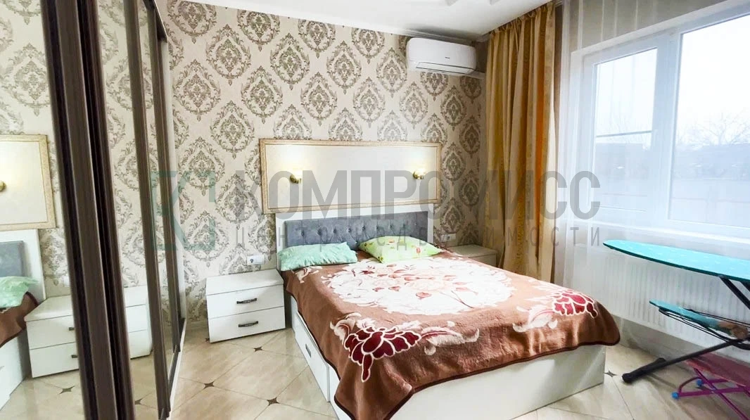 📍 Просторный кирпичный дом с большим садом    🏠 Дом:  ✅ 120 м², 3 спальни + кухня-гостиная  ✅ Тёплые
