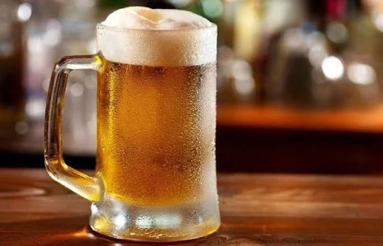 🍻 Даже одна бутылка пива повышает риск рака. За 30 лет число смертей от алкогольных он...