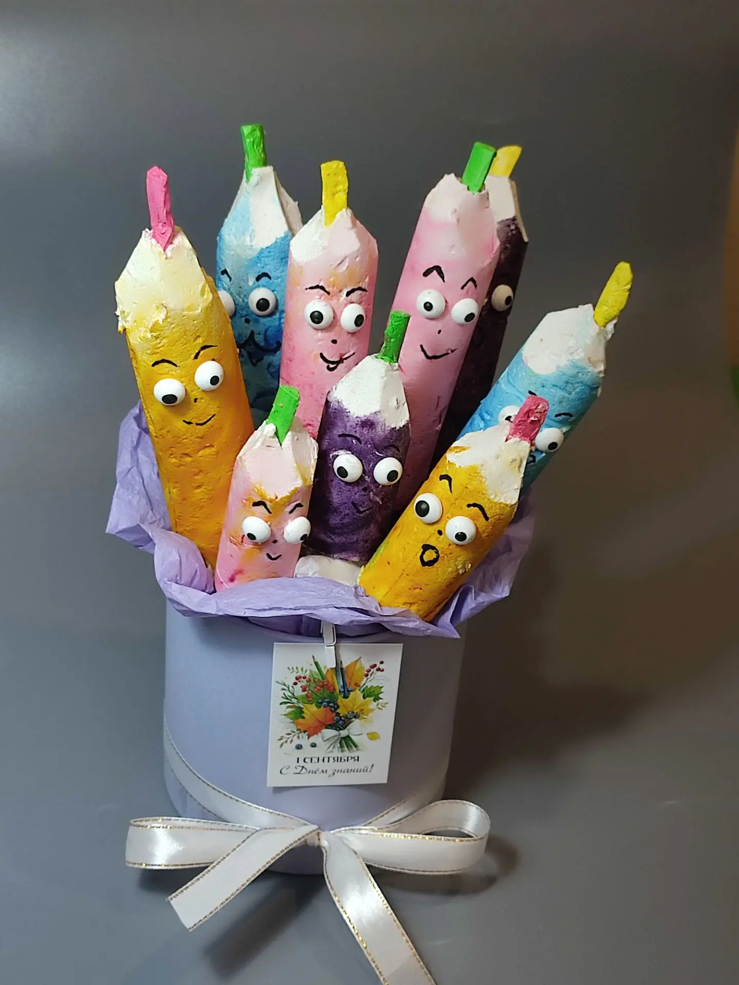 Веселые карандаши из зефира 😉