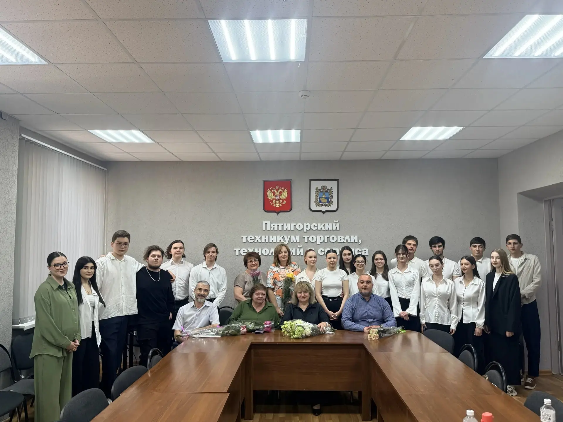 Сегодня студенты специальности 43.02.15 Поварское и кондитерское дело прошли второй этап государстве