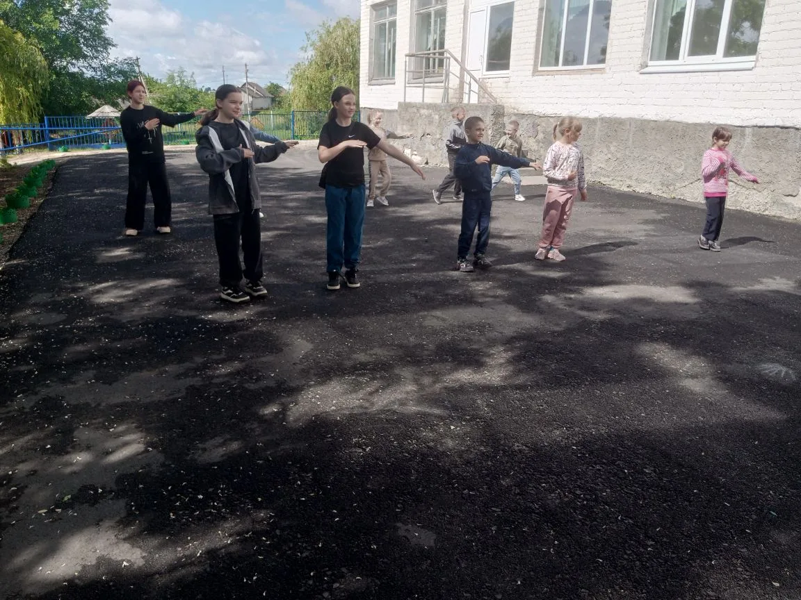 🌞 День 14 в лагере «Солнышко» МКОУ "Александровская СШ" — старт с гимна, зарядки и вку...
