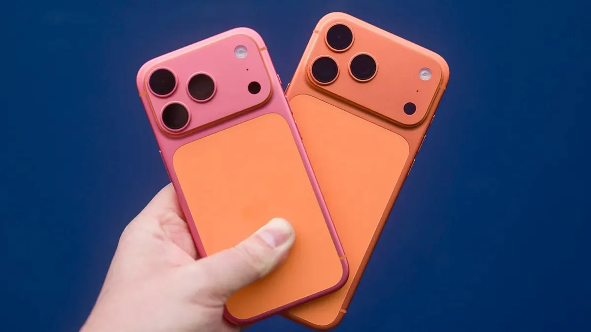 💚💚💚: парень превратил оранжевый  iPhone в РОЗОВЫЙ.