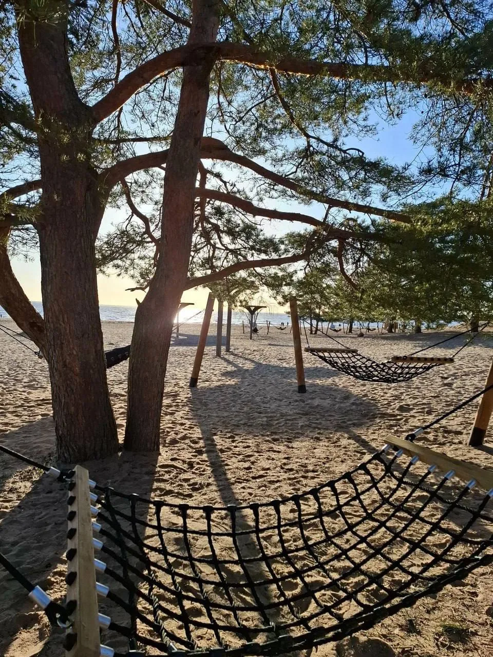 🏖 Пляж «Ласковый» — место для отдыха всей семьёй

Один из самых уютных пляжей Финского залива для л