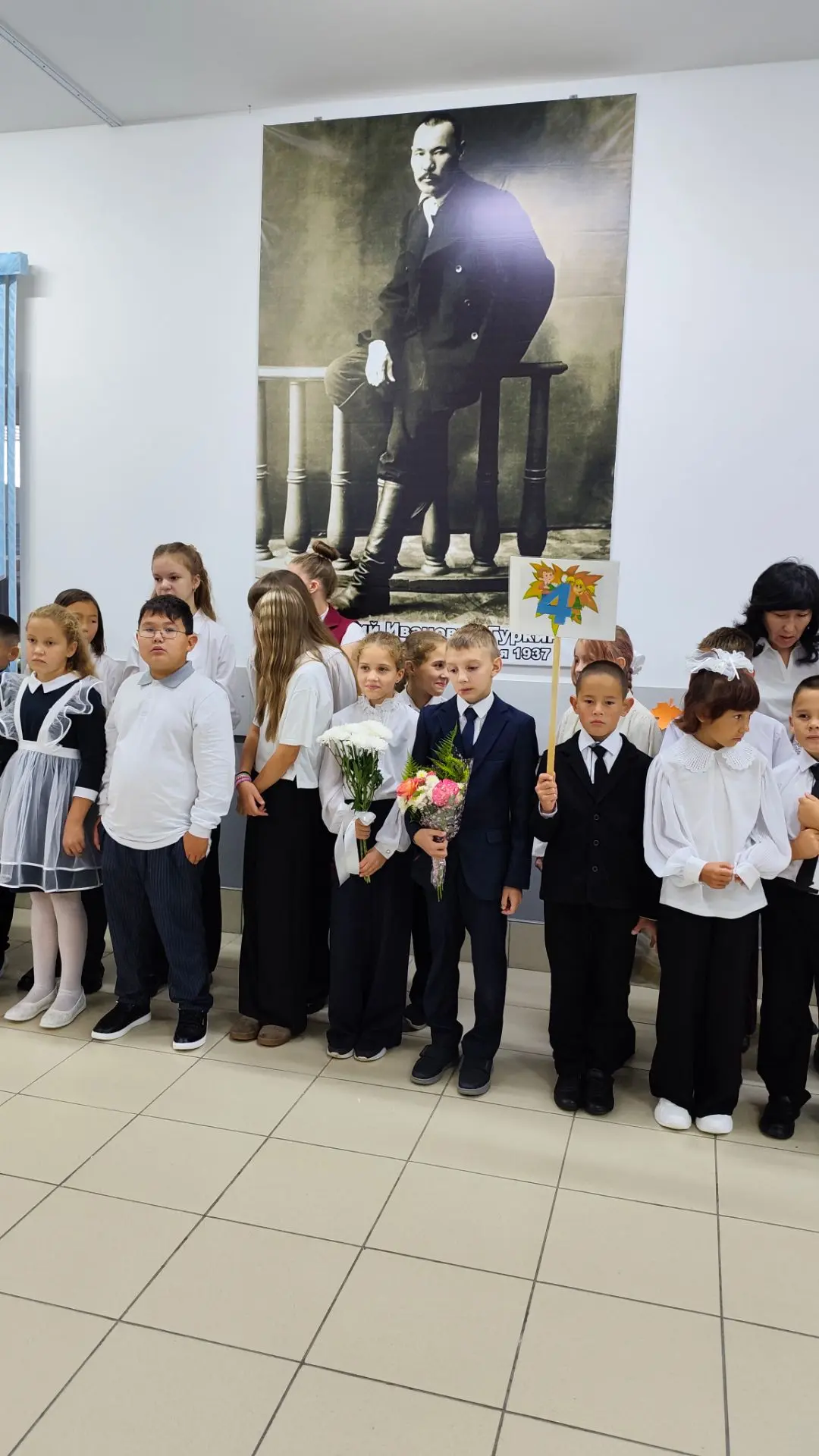 Школа такая уютная 😍 другого слова подобрать не могу