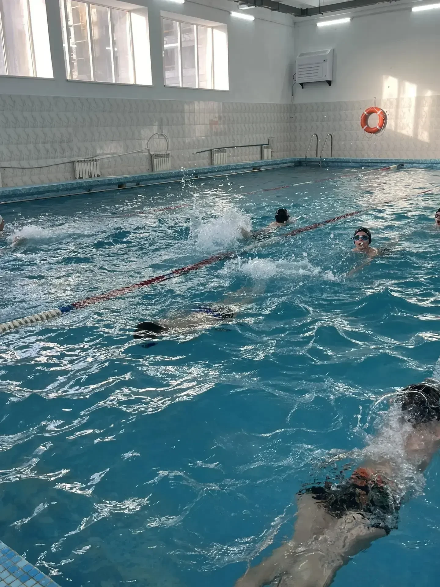 🏊‍♀️В спортивном комплексе Оренбургский тракт 10, идёт активная подготовка к соревнова...