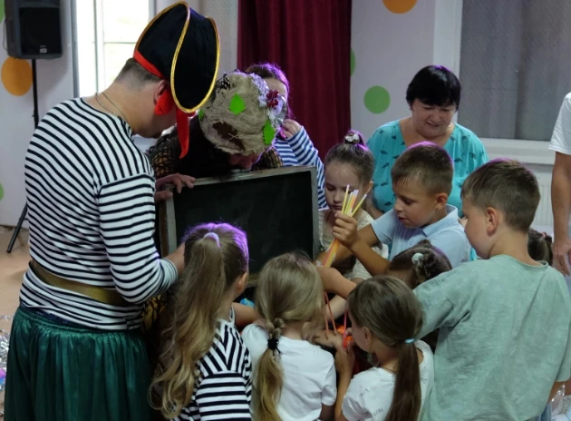 🌧️ Дождливое воскресенье? А у нас в КДЦ «Родина» было совсем не грустно! 🎉

Игровая программа «Мор