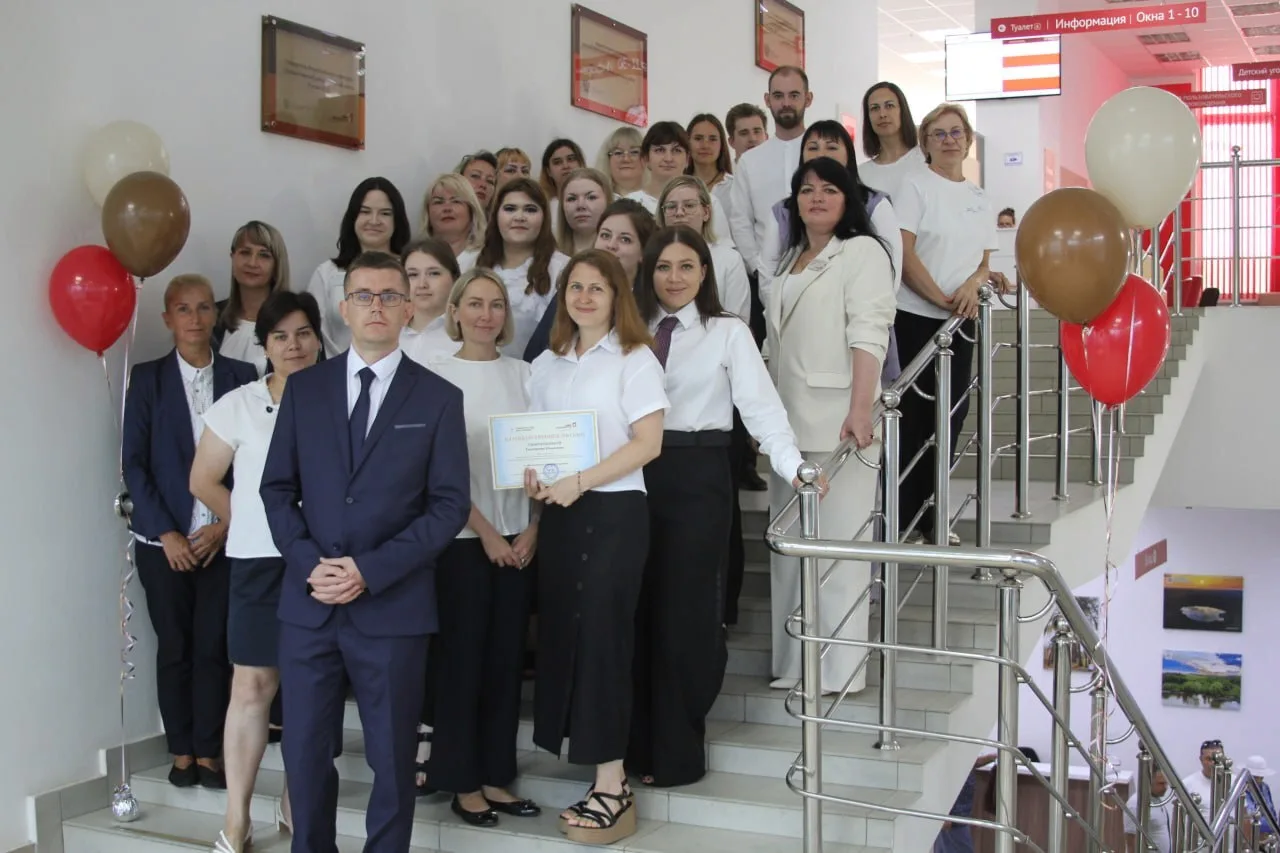 🎉 Сегодня директор ОГКУ «Правительство для граждан» Сергей Макаров, заместитель министра имуществен