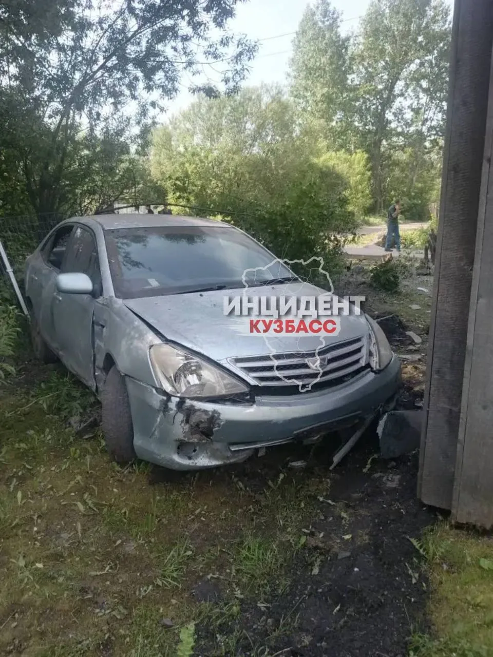 🚘 Стали известны подробности ДТП в Новокузнецке, где автомобиль врезался в жилой дом