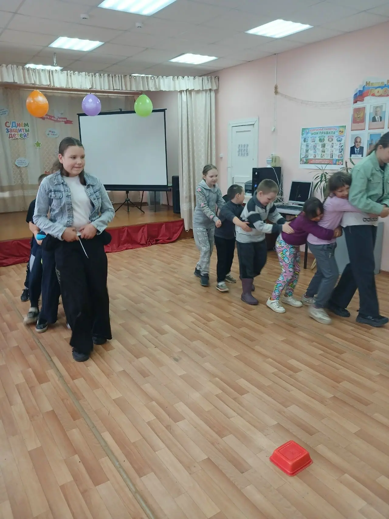 Праздник «Ура! Зажигает детвора!» — это развлекательная программа, которая прошла 1 июн...