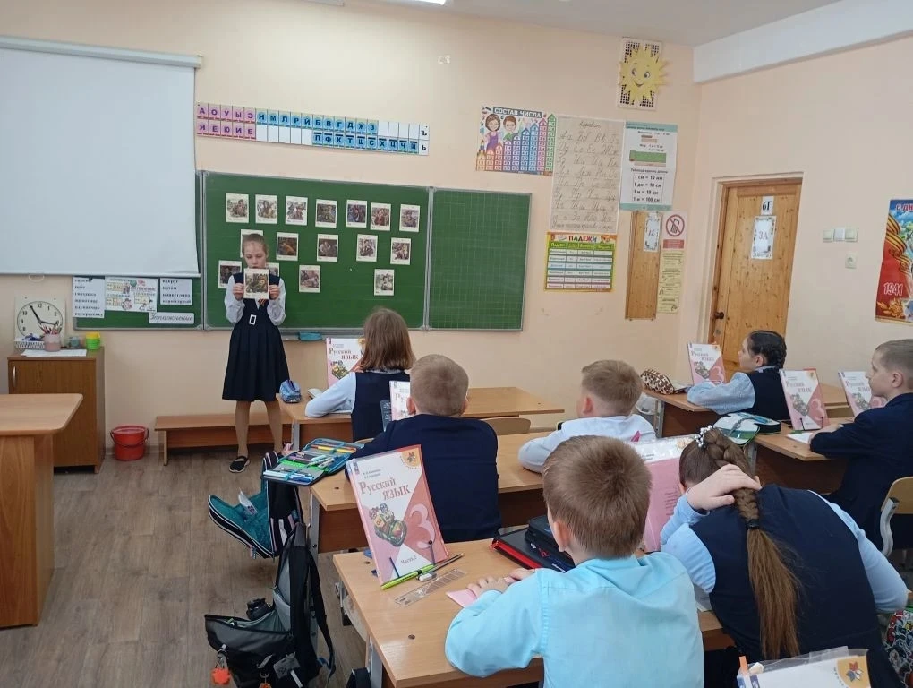 📚 Сегодня в 3А классе — классный час «Пионеры‑герои»! 📚  Шнякина Т. М. познакомила ребят с историями