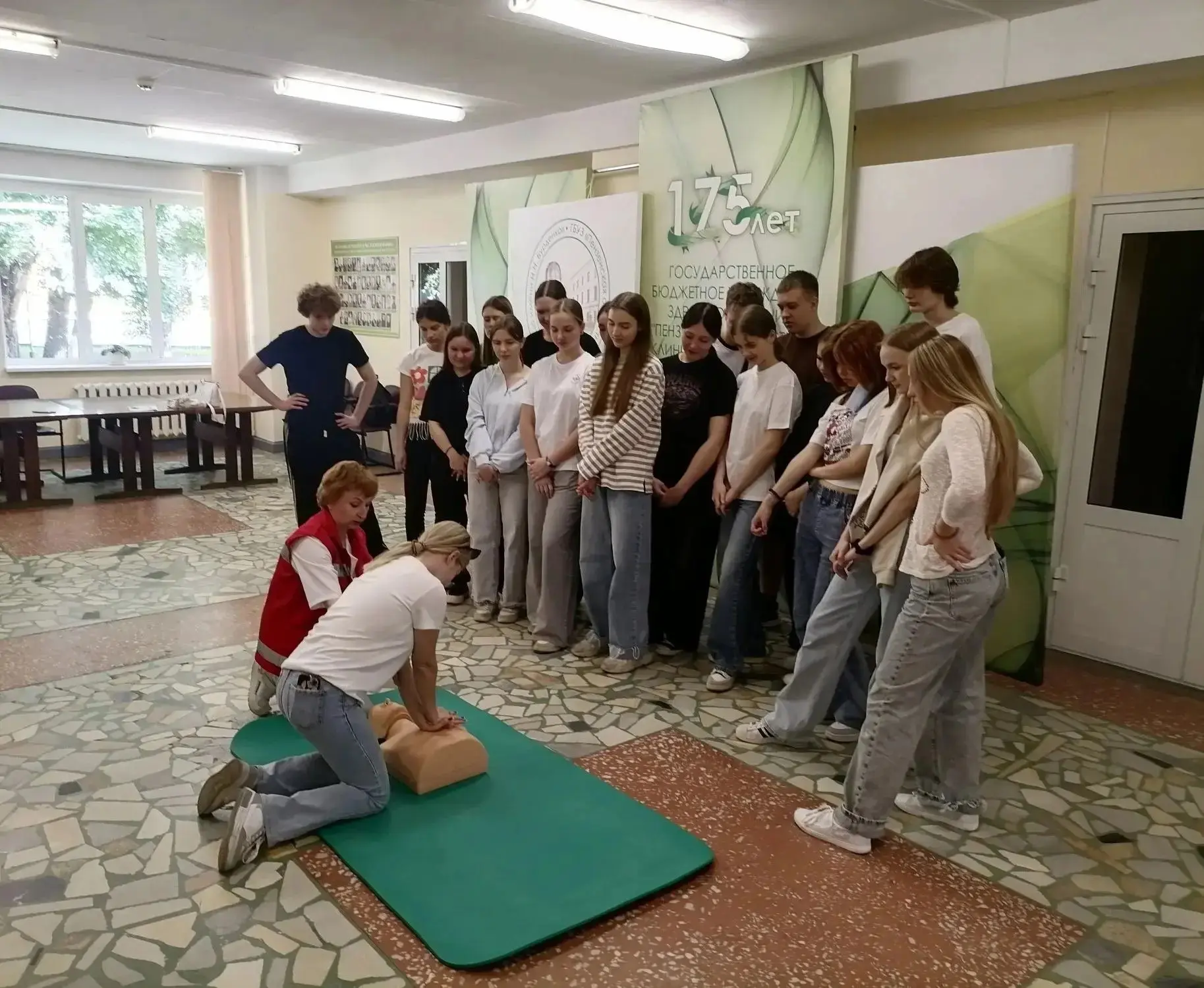 #Профориентация
В первый месяц летних каникул около 300 старшеклассников 10-11 классов, среди которы