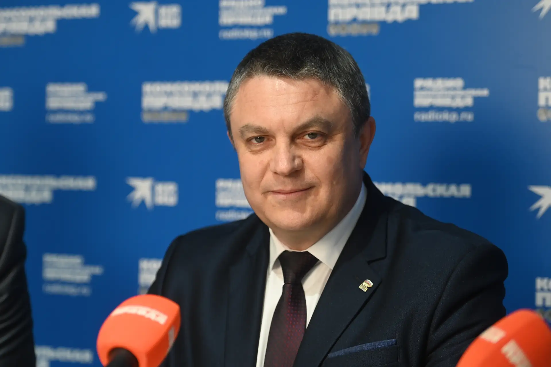 Глава ЛНР Леонид Пасечник обратился к жителям региона по случаю Дня России