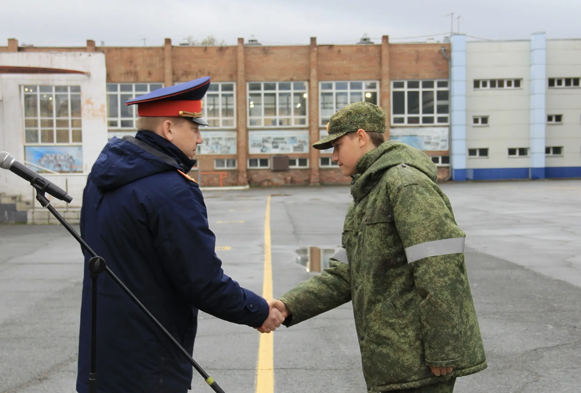 Кадетам Красноярского кадетского корпуса имени А.И. Лебедя вручены дипломы за активное ...