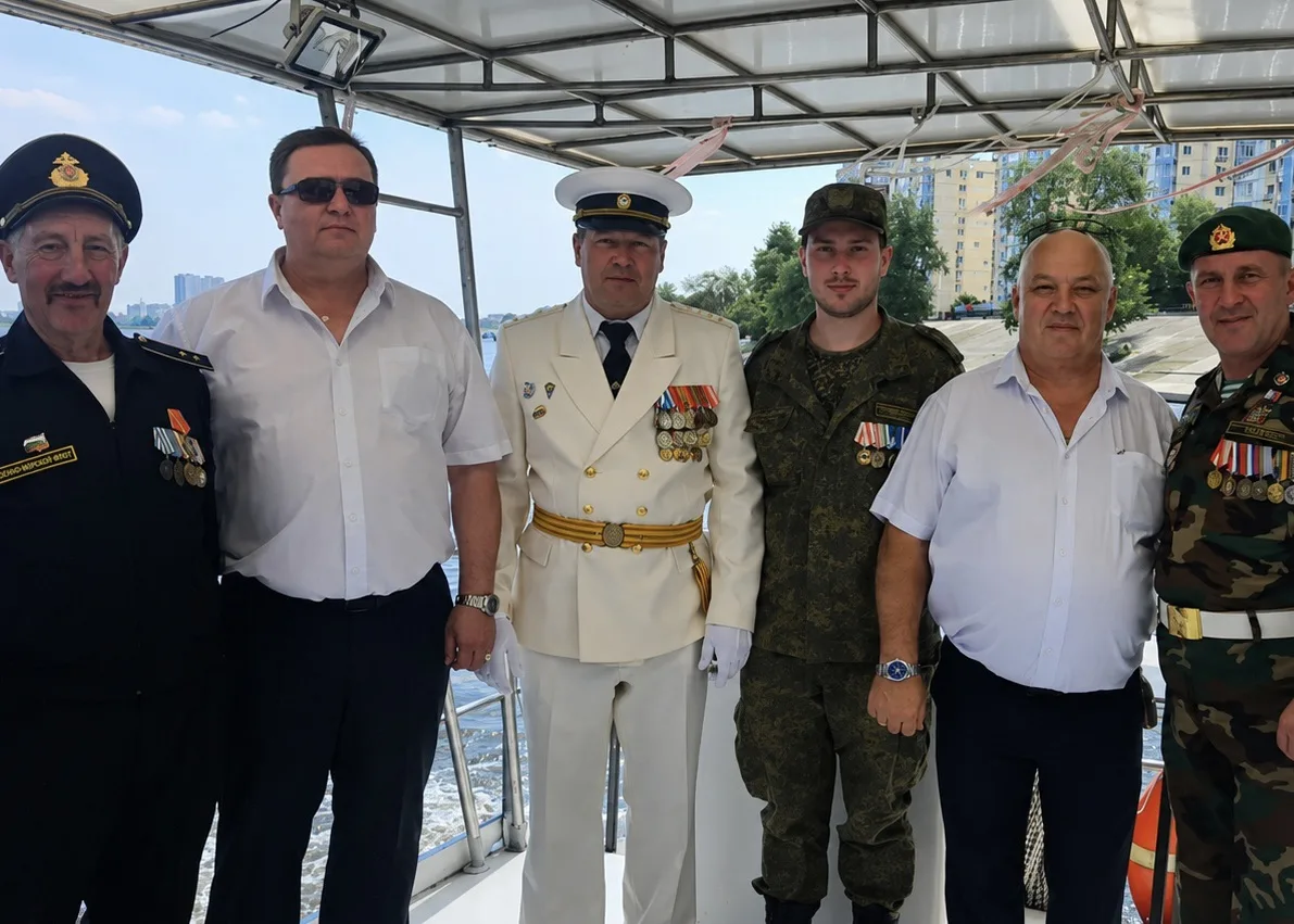 ЛДПР отмечает День Военно-морского флота!

Сегодня по всей Саратовской области партийцы ЛДПР поздрав
